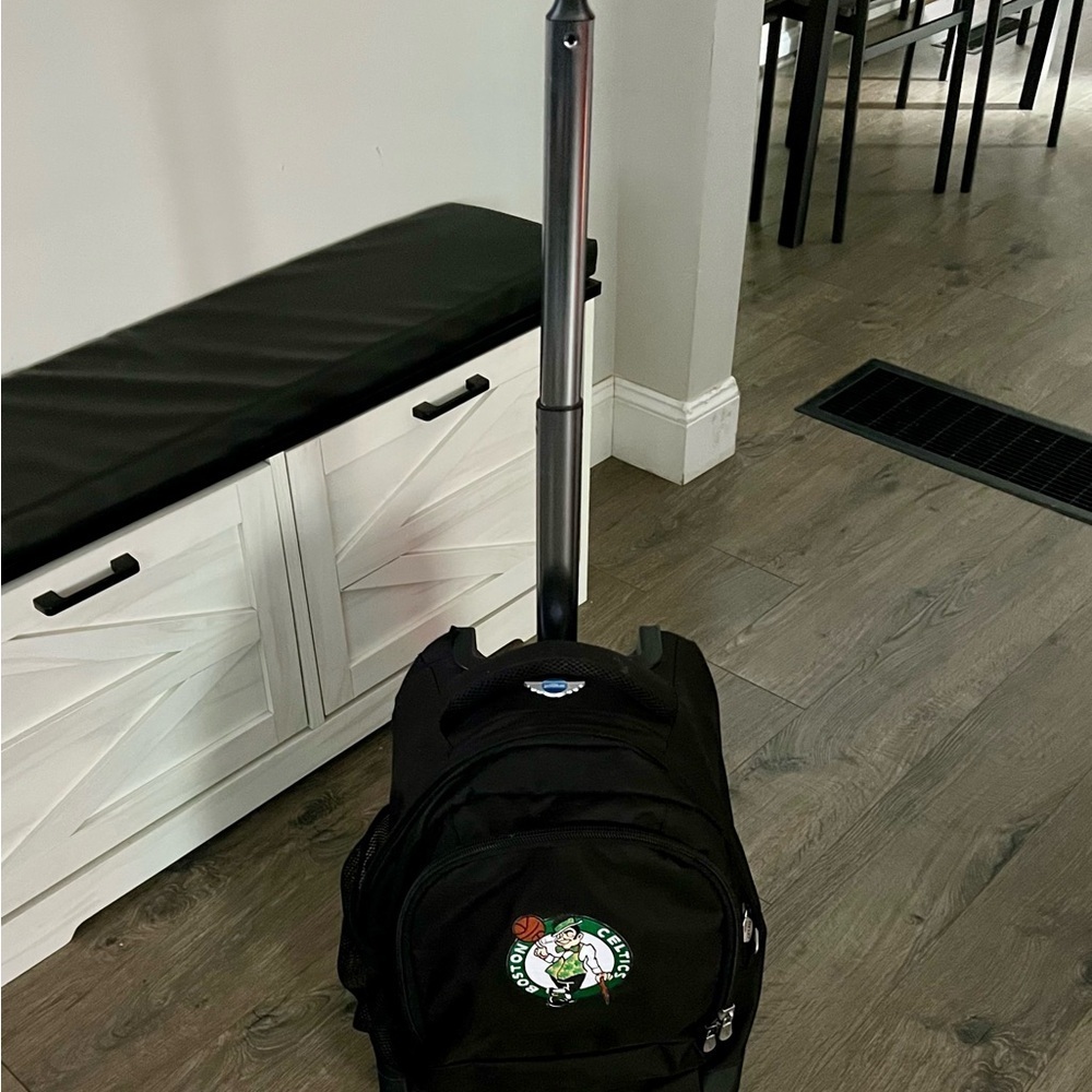 JetBlue Boston Celtics Rolling Backpack with Telescopic Handle & Wheels NBA - Picture 2 of 9
